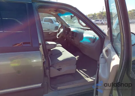 2001 Ford Expedition Xlt from USA, damaged, VIN 1FMPU16L01LA56199